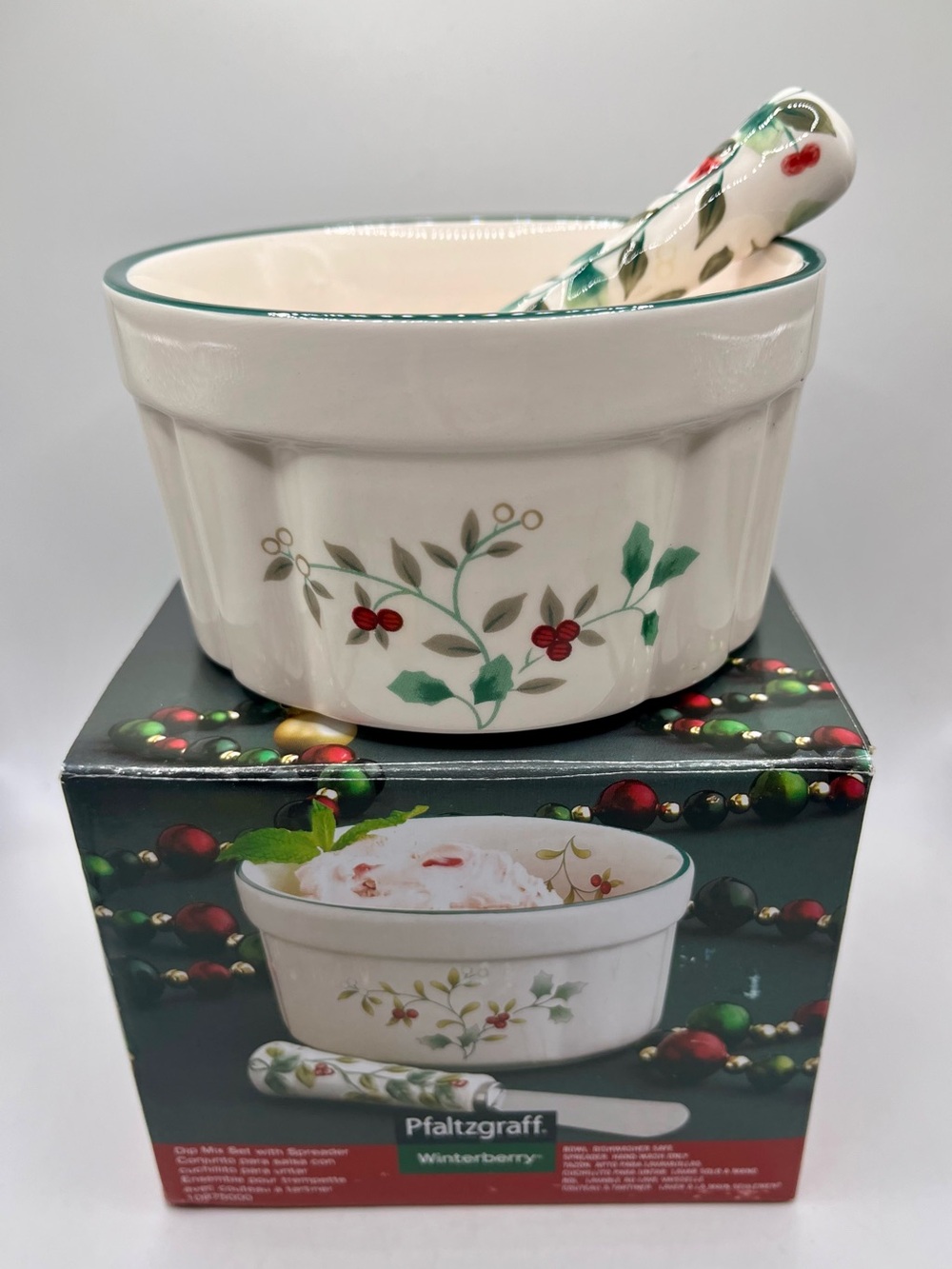 Pfaltzgraff Winterberry Dip Bowl & Spreader Set